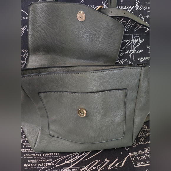 COPY - Steve Madden Olive Shoulder Bag with Pink Interior - Picture 3 of 6